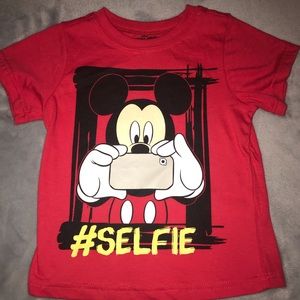 🔴 Disney Tee NEVER BEEN WORN